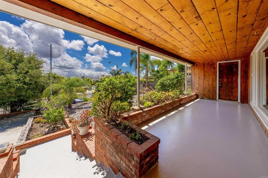 https://cdn.realtyfeed.com/cdn/127/306712132/e9d44f8f081234002b7075fdbd5cb2b4.webp