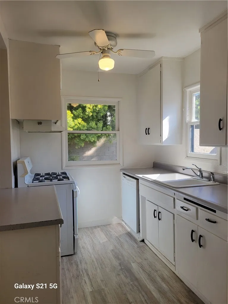7912 Glencoe Drive, Huntington Beach, CA 92647 - Photo 3 of 4, Huntington Beach, CA
