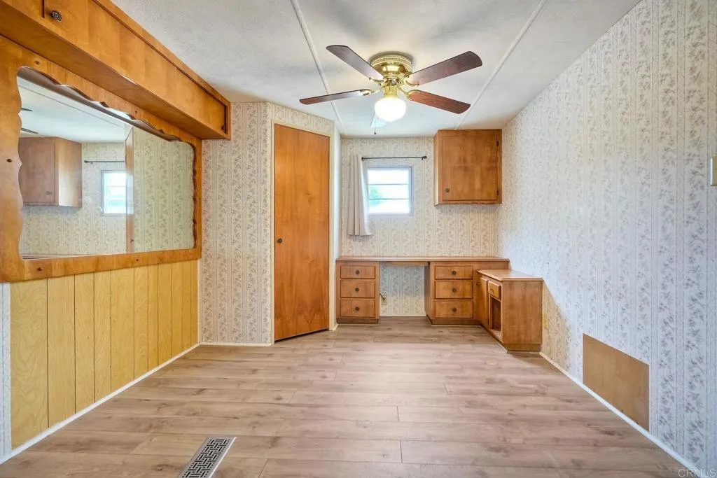 https://cdn.realtyfeed.com/cdn/127/306712197/031afae343c64888400e3bdf92956d41.webp
