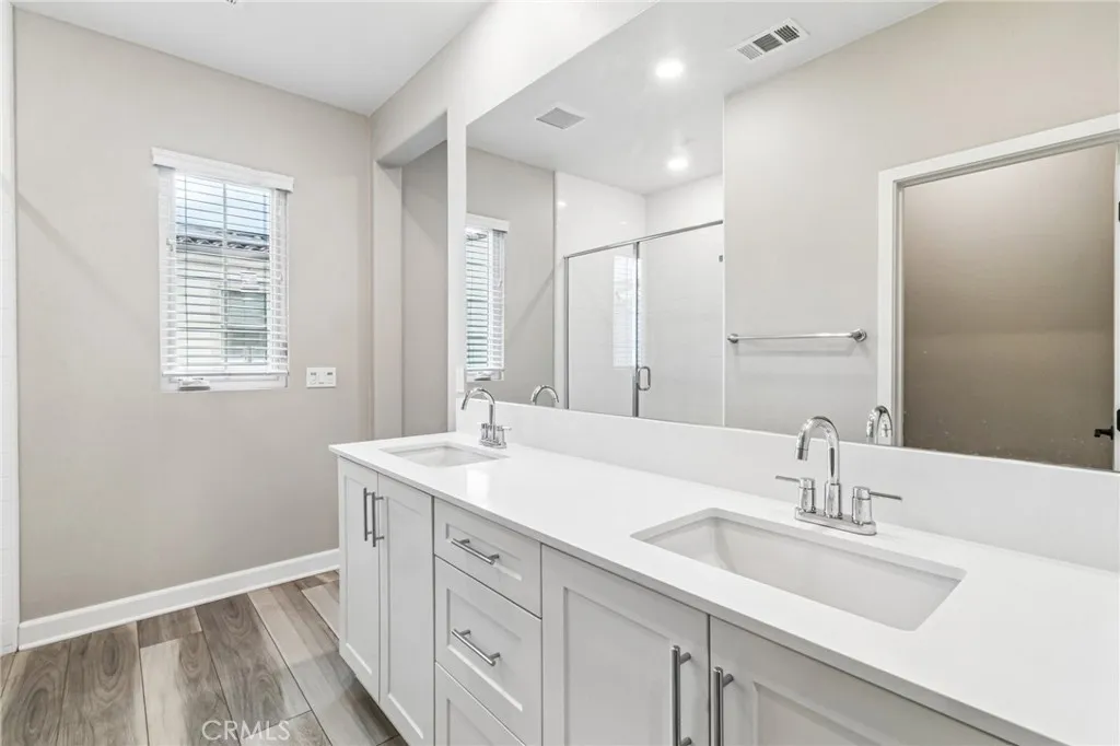 https://cdn.realtyfeed.com/cdn/127/306712201/c833b75df98b967a1e3ed28292ce7417.webp