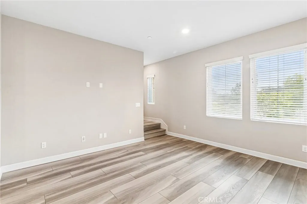https://cdn.realtyfeed.com/cdn/127/306712201/d1eab64545e8617b5635c1d8a9c19ded.webp