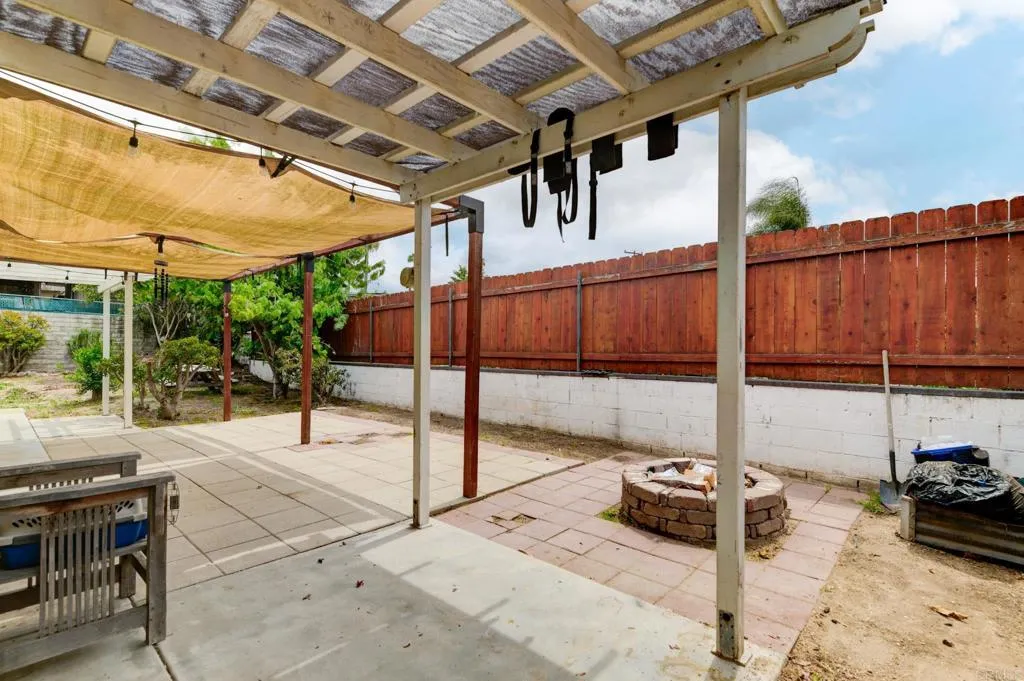 https://cdn.realtyfeed.com/cdn/127/306712224/4d093299d27aa18e9facc8b647610307.webp