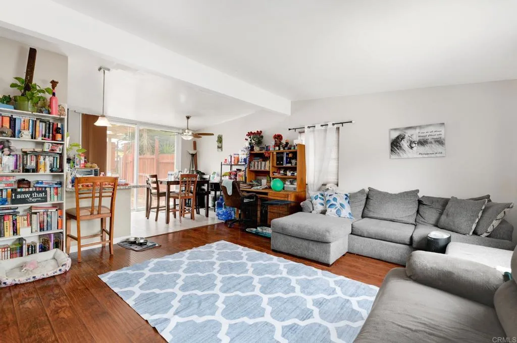 https://cdn.realtyfeed.com/cdn/127/306712224/82d5536505f99cc1afb2d9e1791b2409.webp