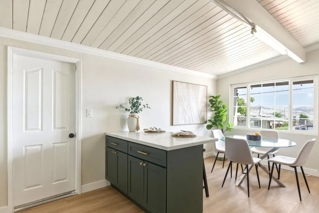 https://cdn.realtyfeed.com/cdn/127/306712230/0e41e9f70d6b7650abf4a31b106f1a99.webp