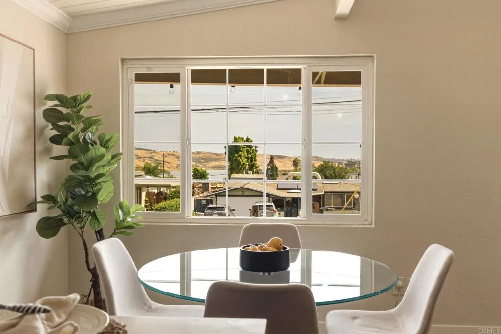https://cdn.realtyfeed.com/cdn/127/306712230/6a9bc33c0cd3b95ba770ccfbe261360a.webp