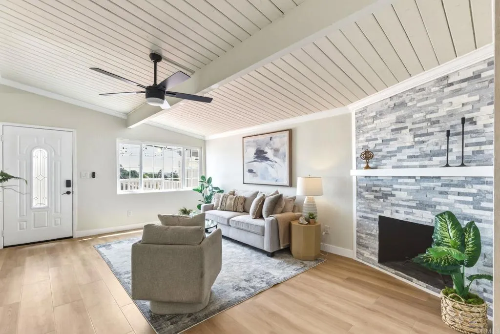 https://cdn.realtyfeed.com/cdn/127/306712230/bd6799ccca7d6b280d309055d1b025f7.webp