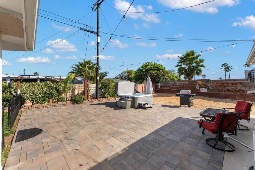 https://cdn.realtyfeed.com/cdn/127/306712233/296bc8ecc8420f95514a1394bc7318f6.webp