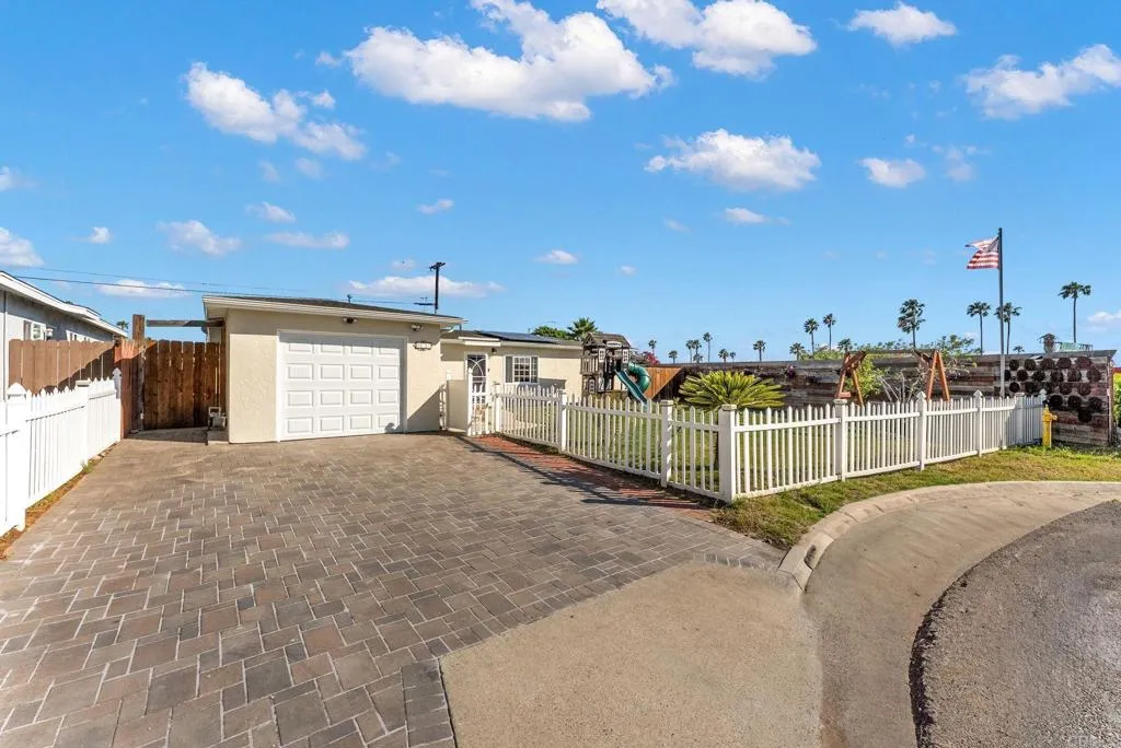 https://cdn.realtyfeed.com/cdn/127/306712233/dbc8fee3e92834fc51d132bb22ef7ceb.webp