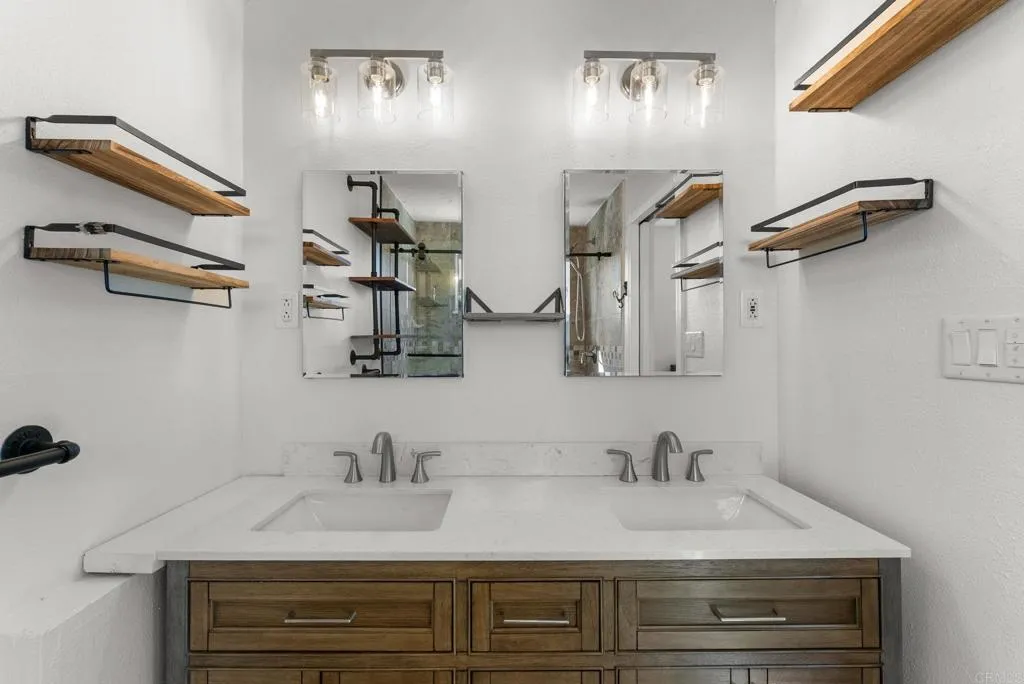 https://cdn.realtyfeed.com/cdn/127/306712233/ddd723ae2d81df88f9c8e06a3e0a8a2e.webp