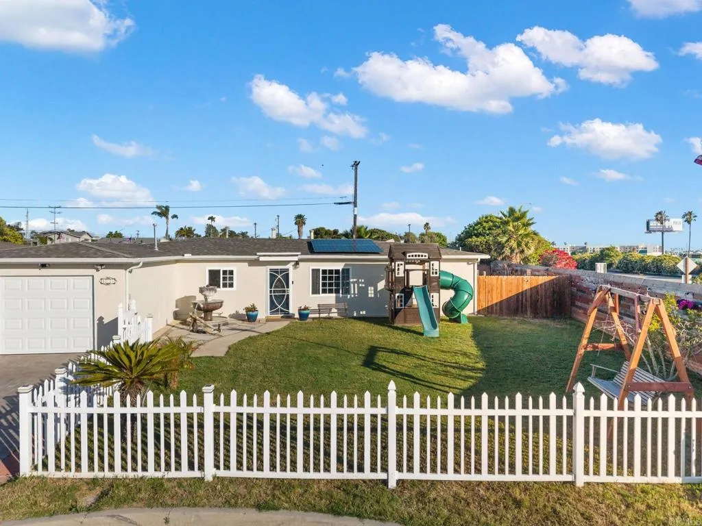 https://cdn.realtyfeed.com/cdn/127/306712233/e77770d23b260c084d8239b57bafa2d3.webp