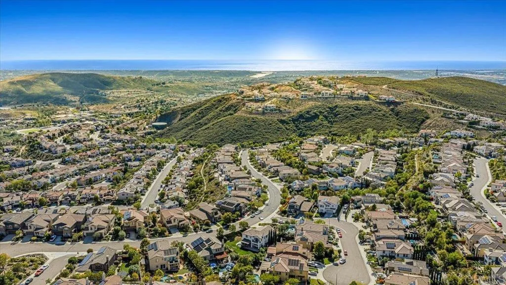 https://cdn.realtyfeed.com/cdn/127/306712239/442f8539a977212c664e30ebd6ef0484.webp