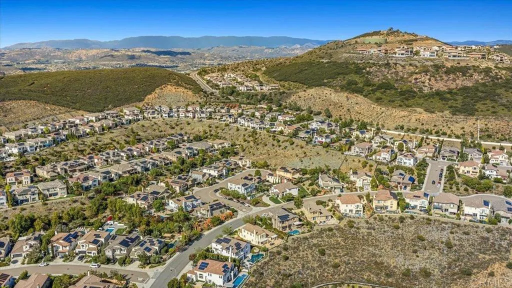 https://cdn.realtyfeed.com/cdn/127/306712239/496b87aec8d8b9542f85399ea7b009ec.webp