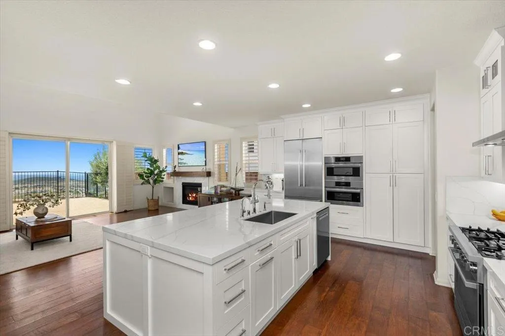 https://cdn.realtyfeed.com/cdn/127/306712239/bdeaf05a752d31d55da6b05bb3284aa2.webp