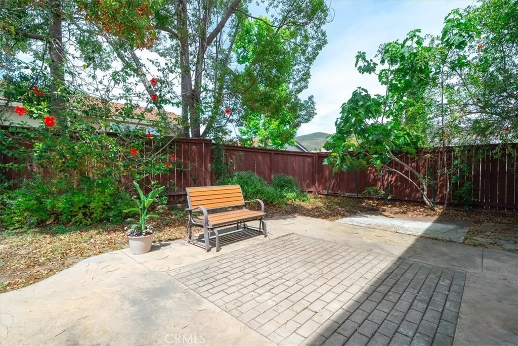 https://cdn.realtyfeed.com/cdn/127/306712243/0cddb42685f52c06a0c600d98f6a3f66.webp