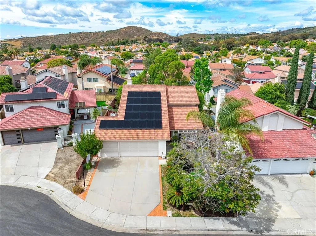 https://cdn.realtyfeed.com/cdn/127/306712243/8a0259dc1a2b03211aa4a101d699f997.webp