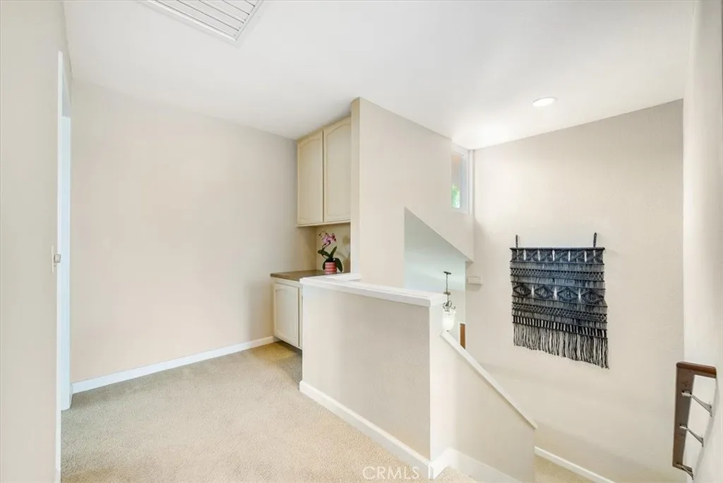 https://cdn.realtyfeed.com/cdn/127/306712243/a8be3b2cfe49efb04275d0834db0ce62.webp