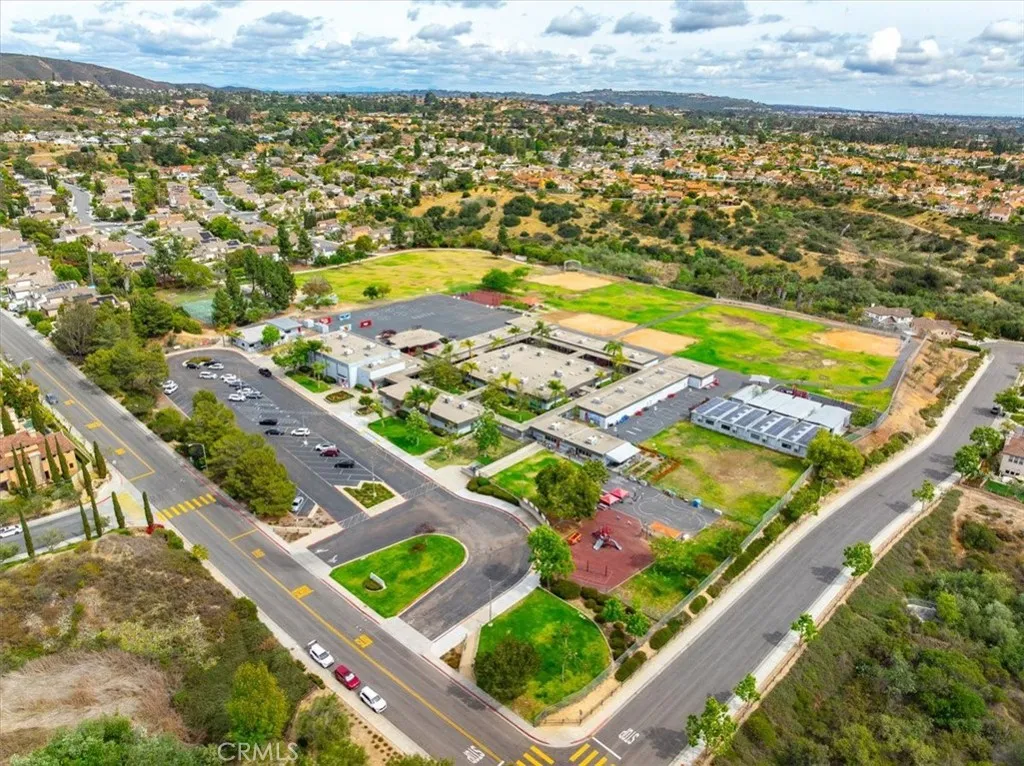 https://cdn.realtyfeed.com/cdn/127/306712243/e0ddb258ff2173f2b42d29eaacd49f1a.webp