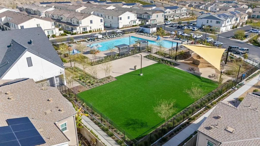 https://cdn.realtyfeed.com/cdn/127/306712305/f4b76ce066408ee31eca1685177bc942.webp