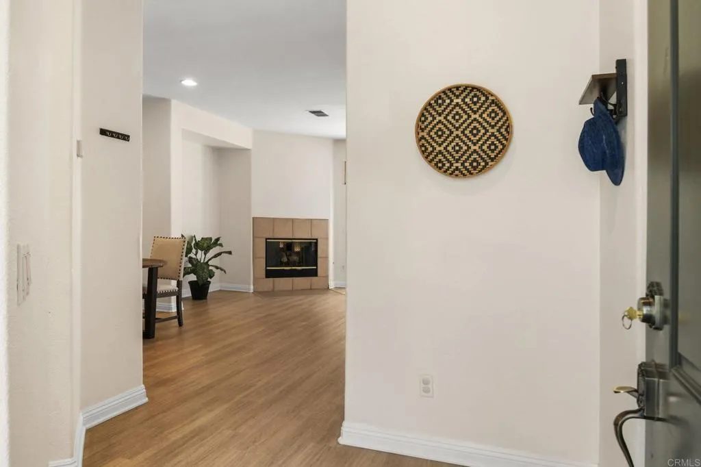 https://cdn.realtyfeed.com/cdn/127/306712346/2776b12496b68462d40b7fa9179ac6c8.webp