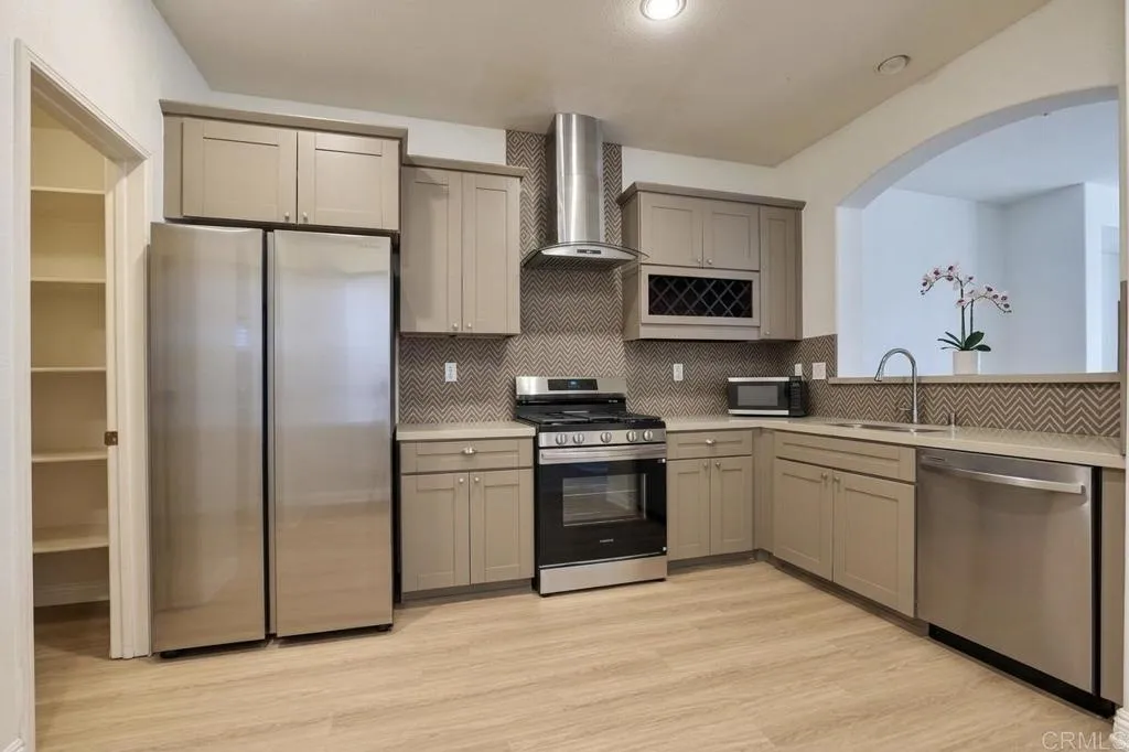 https://cdn.realtyfeed.com/cdn/127/306712346/674e99a43541e471e0c33b390f4d1e2d.webp