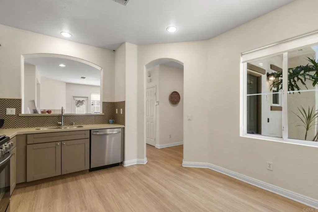 https://cdn.realtyfeed.com/cdn/127/306712346/963d65d5182483b24b062a91c96f556c.webp