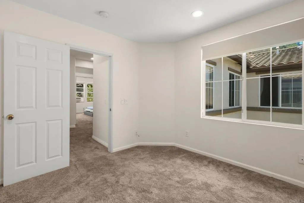 https://cdn.realtyfeed.com/cdn/127/306712346/9cd41091eb5692f37c64f3791f596a61.webp