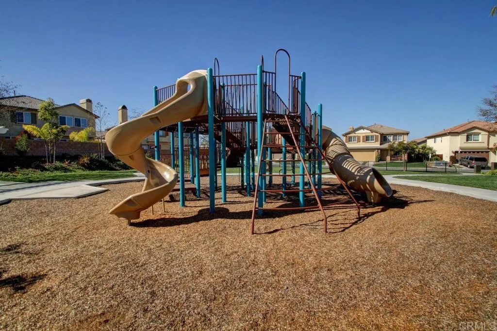 https://cdn.realtyfeed.com/cdn/127/306712359/26612301b01c963a8ec8a2d09bf1c10c.webp