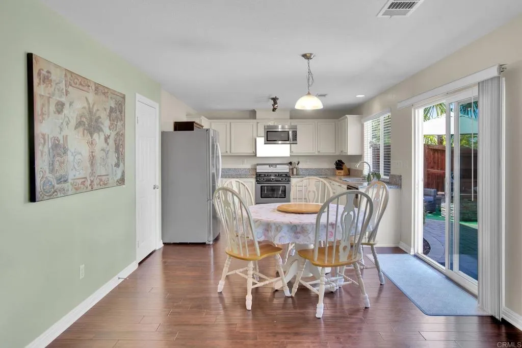 https://cdn.realtyfeed.com/cdn/127/306712359/2a356eea16b22194c981fc859b052e73.webp