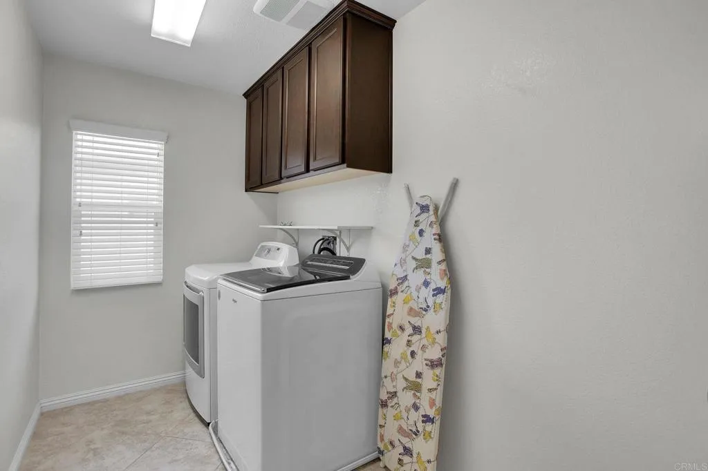https://cdn.realtyfeed.com/cdn/127/306712359/40caa0b8a9bf7cca01865d4a3e8e889c.webp