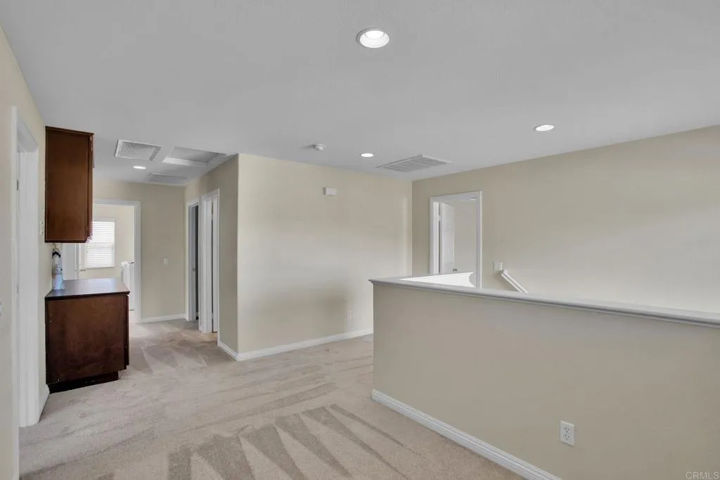 https://cdn.realtyfeed.com/cdn/127/306712359/50486bc16aa104284fc2ce23f2471f20.webp