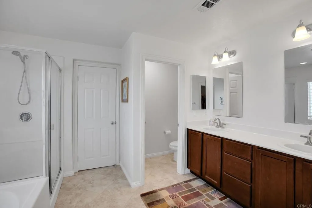 https://cdn.realtyfeed.com/cdn/127/306712359/5d22f68462ba313a4932956d7c56ab06.webp