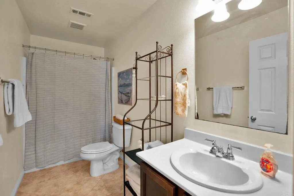 https://cdn.realtyfeed.com/cdn/127/306712359/c472a6efe51405f769854143e09e66dc.webp
