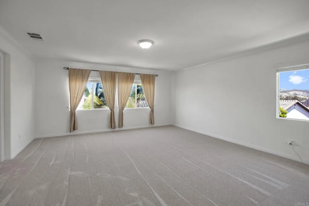 https://cdn.realtyfeed.com/cdn/127/306712359/cdd85c2172c0b497a4967faeb49c9cbc.webp