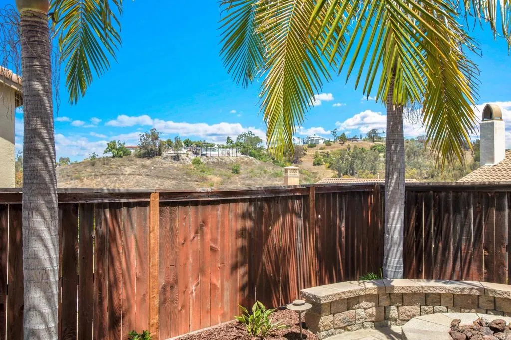 https://cdn.realtyfeed.com/cdn/127/306712359/ff043c0ce928827ffaed343dac23d2c1.webp