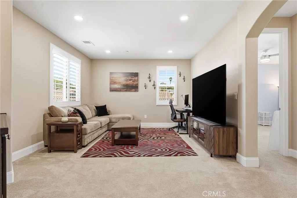 https://cdn.realtyfeed.com/cdn/127/306712378/193fd7b4212124f5abb556f333a315be.webp
