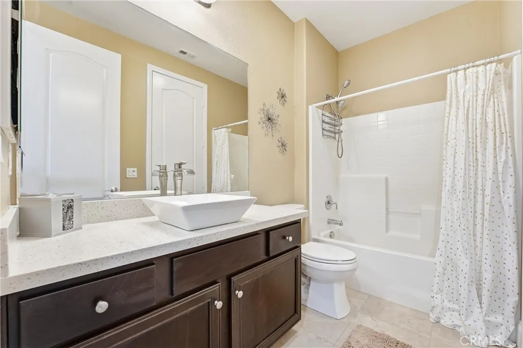 https://cdn.realtyfeed.com/cdn/127/306712378/acce417a6269d4528fe22c39bce06c4c.webp
