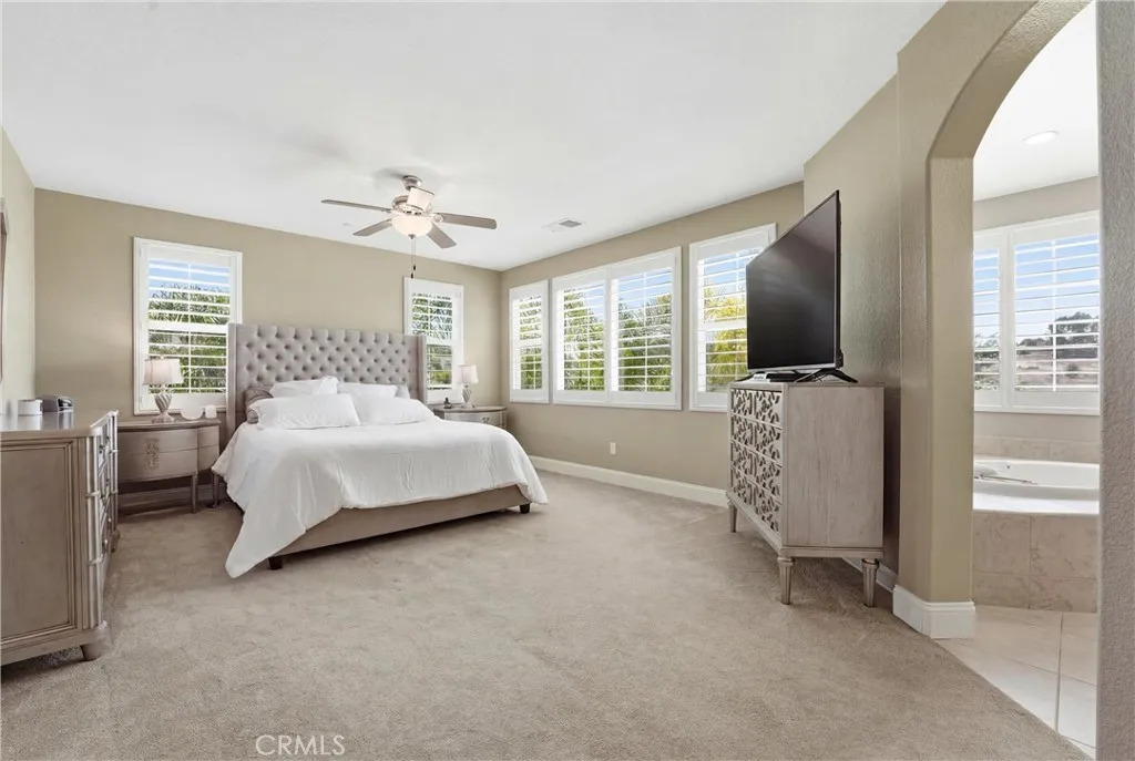 https://cdn.realtyfeed.com/cdn/127/306712378/d59e6ee93608278d0d2b41e66863f906.webp