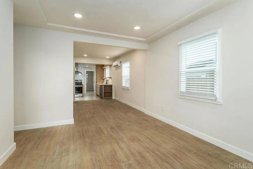 https://cdn.realtyfeed.com/cdn/127/306712456/9b1fe6e2ec4b0a8a5bfadcadde046dfb.webp