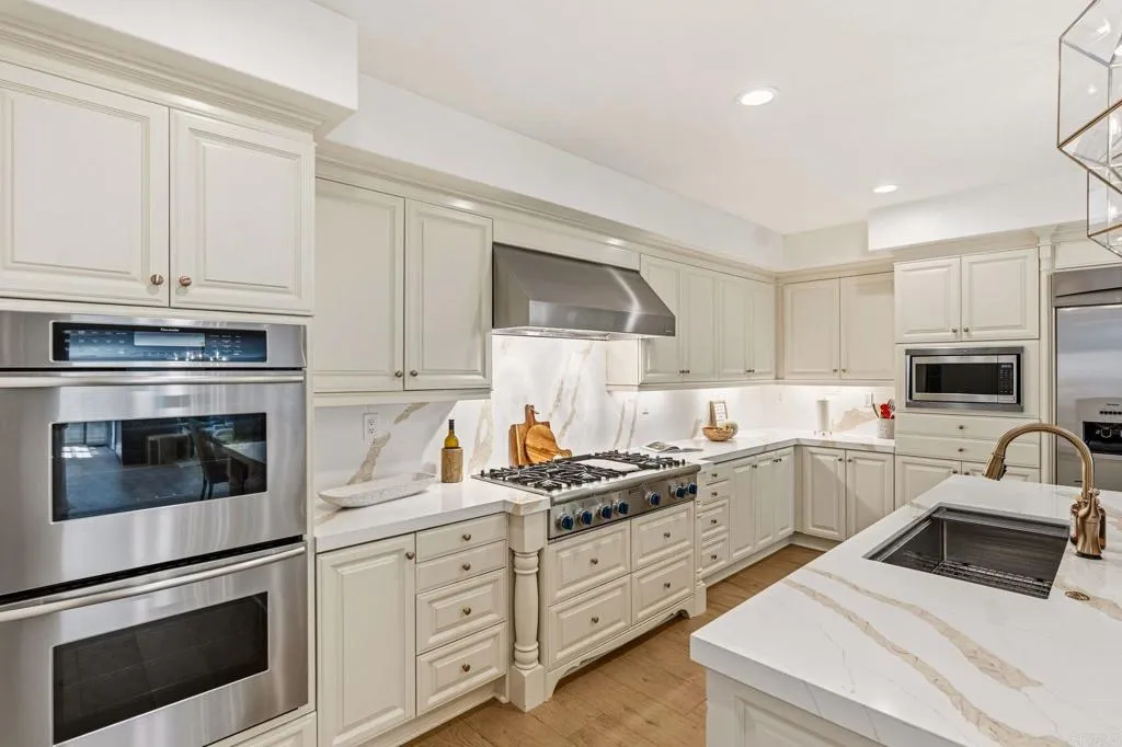 https://cdn.realtyfeed.com/cdn/127/306712458/15f8be21bcd11f12c9230a220956b9f9.webp