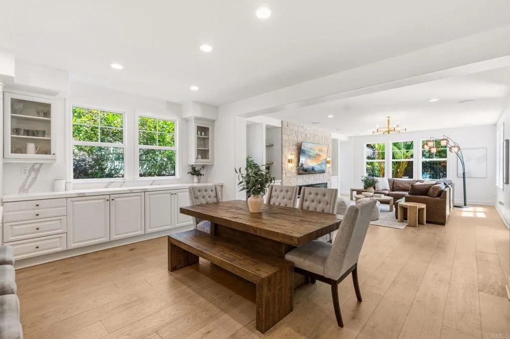 https://cdn.realtyfeed.com/cdn/127/306712458/1913e2e514683e130a545de2bfb73a98.webp