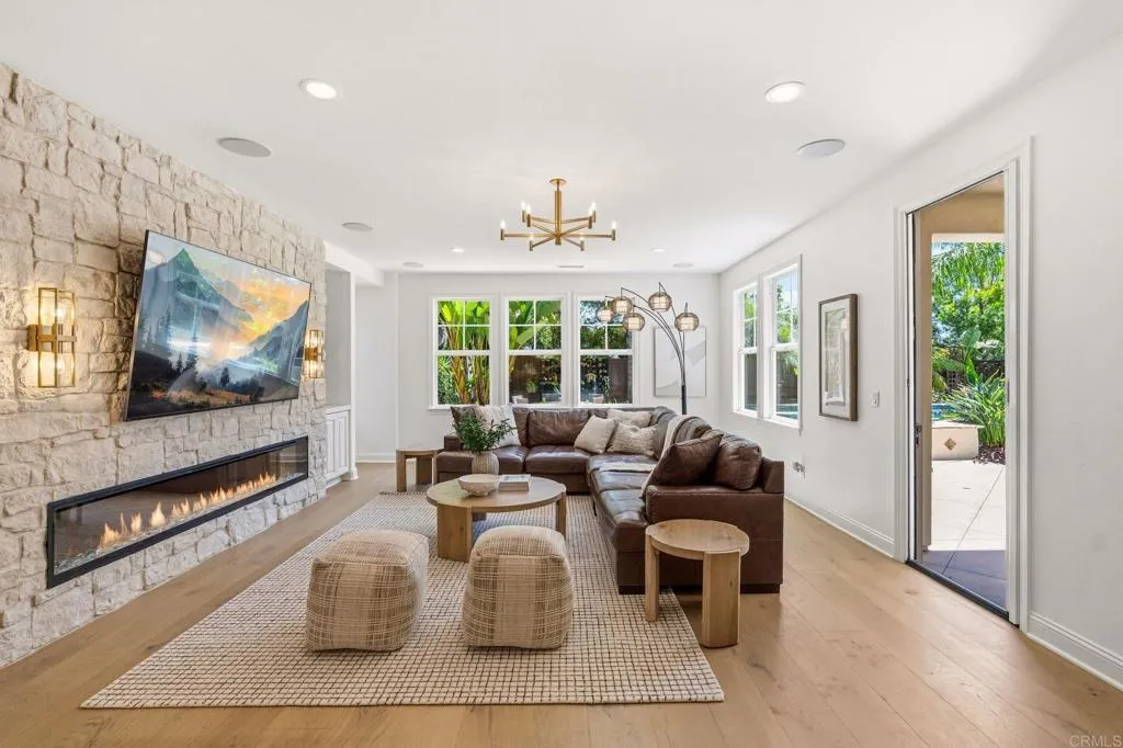 https://cdn.realtyfeed.com/cdn/127/306712458/ab4d7fe0a87fe1aec4c5c8404135d916.webp