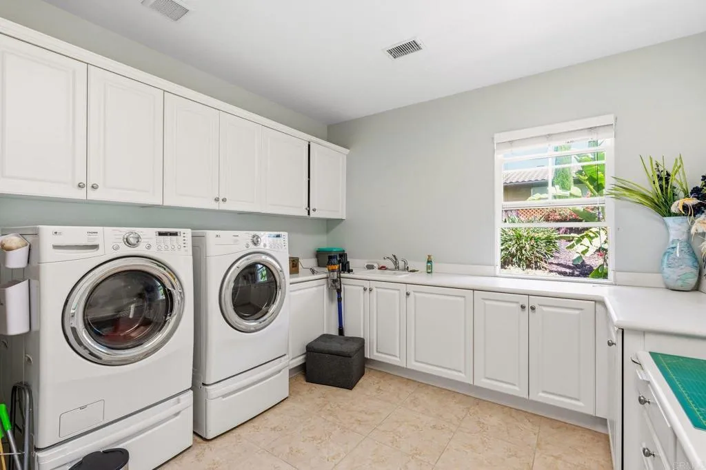 https://cdn.realtyfeed.com/cdn/127/306712458/b544c8afd5f2386189dcaa2279b82043.webp