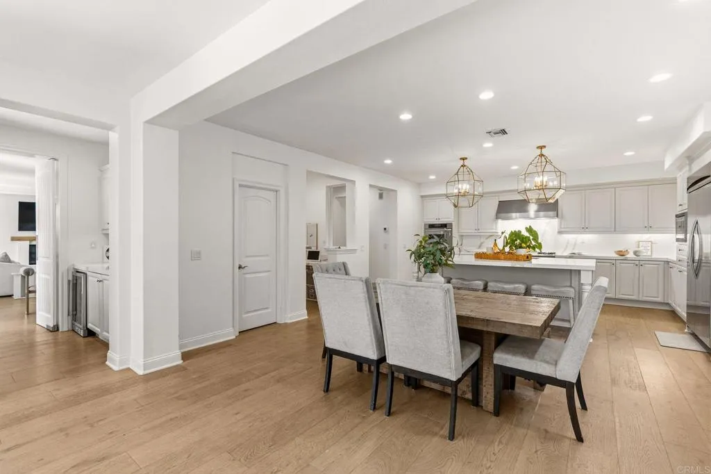 https://cdn.realtyfeed.com/cdn/127/306712458/e8c41b03cbfe32b34810a23d5e78eac2.webp