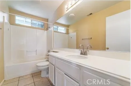 https://cdn.realtyfeed.com/cdn/127/306712463/5a181e4df8a8f39e2c4bddf1e65331f6.webp