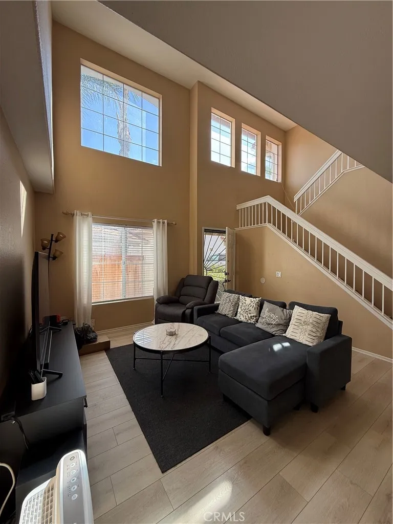 https://cdn.realtyfeed.com/cdn/127/306712463/f141300081940873b4ed4df83faf64cd.webp