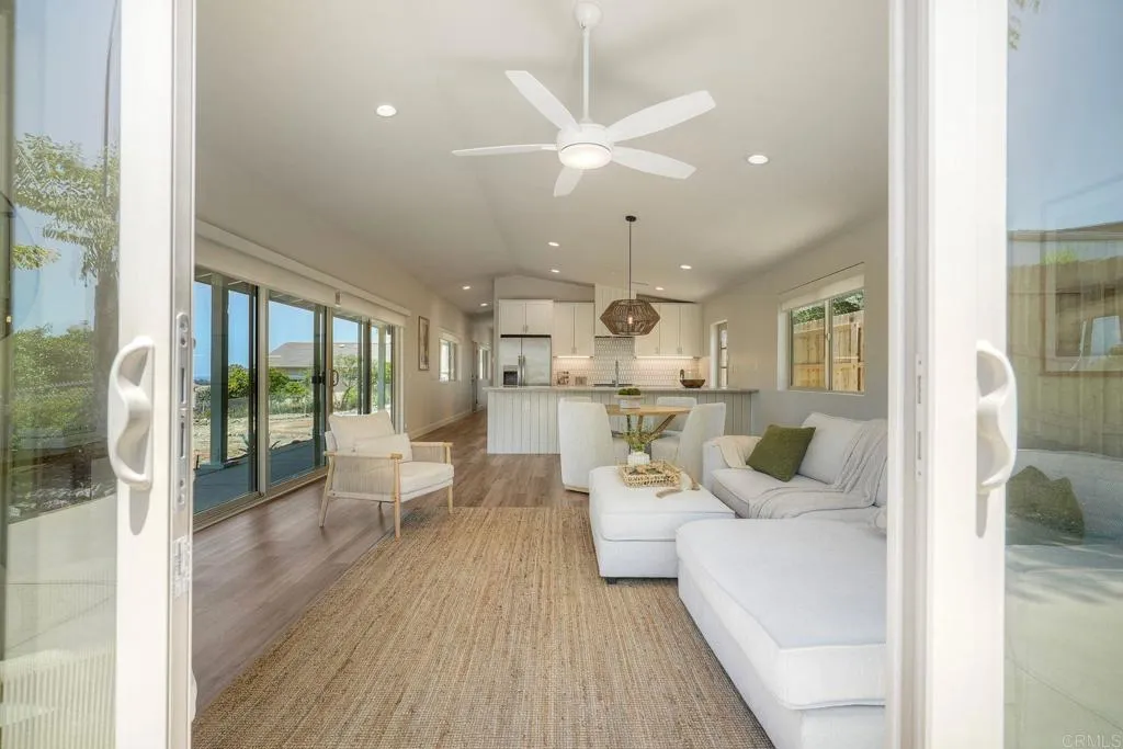 https://cdn.realtyfeed.com/cdn/127/306712465/19c7ba1cfe81b751650d0958f64691ae.webp