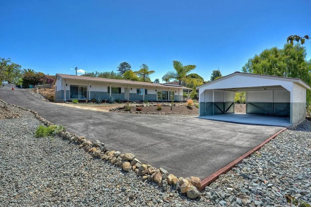 https://cdn.realtyfeed.com/cdn/127/306712465/1da9207e43eac389d683c0a8064be030.webp