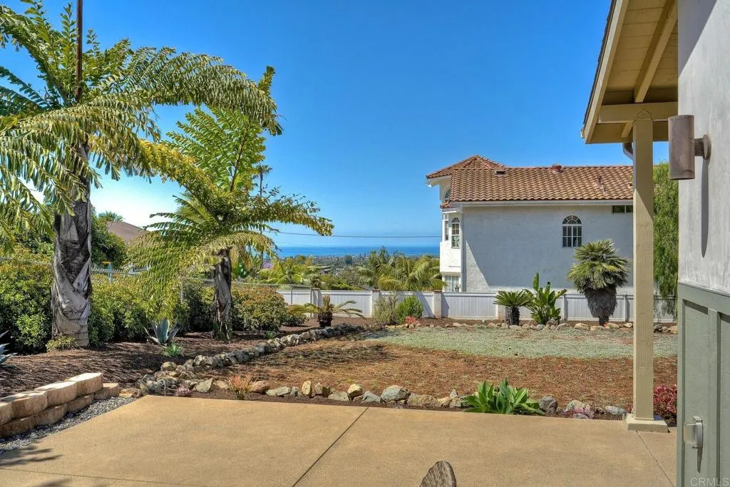 https://cdn.realtyfeed.com/cdn/127/306712465/6d2d2edeccfb4d8a1da03ca95a6149fd.webp