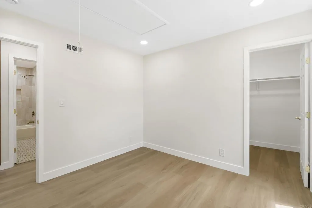 https://cdn.realtyfeed.com/cdn/127/306712479/12b6afeb5f8ba308fd13067d71bec233.webp