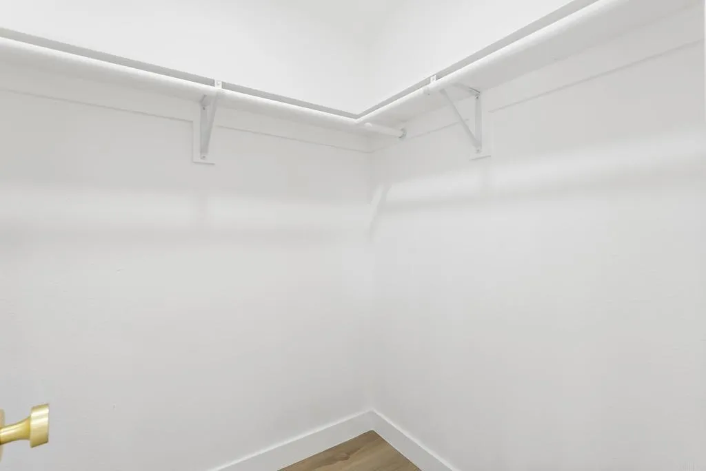 https://cdn.realtyfeed.com/cdn/127/306712479/1dc6a8ee01d3ec5d37aeaa6d3c3c9f7d.webp
